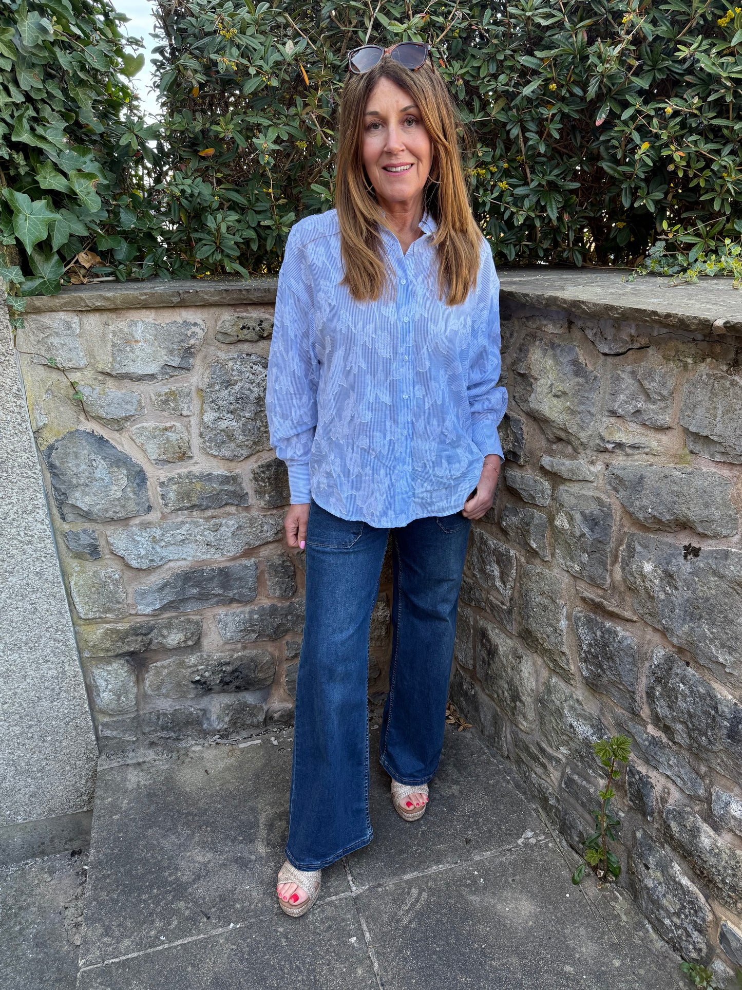 VESPER - Stripe embossed flower shirt