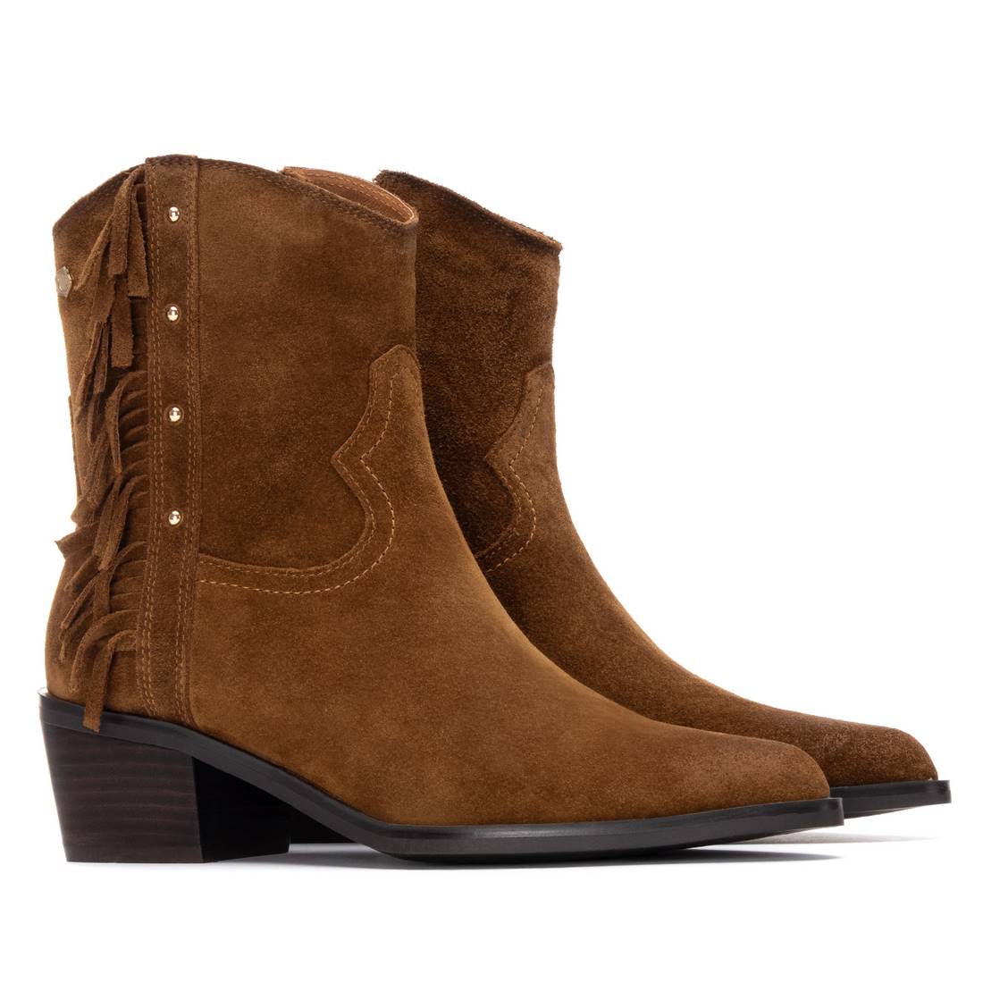 Carmela Footwear - 162663 - Leather tassel detail boot