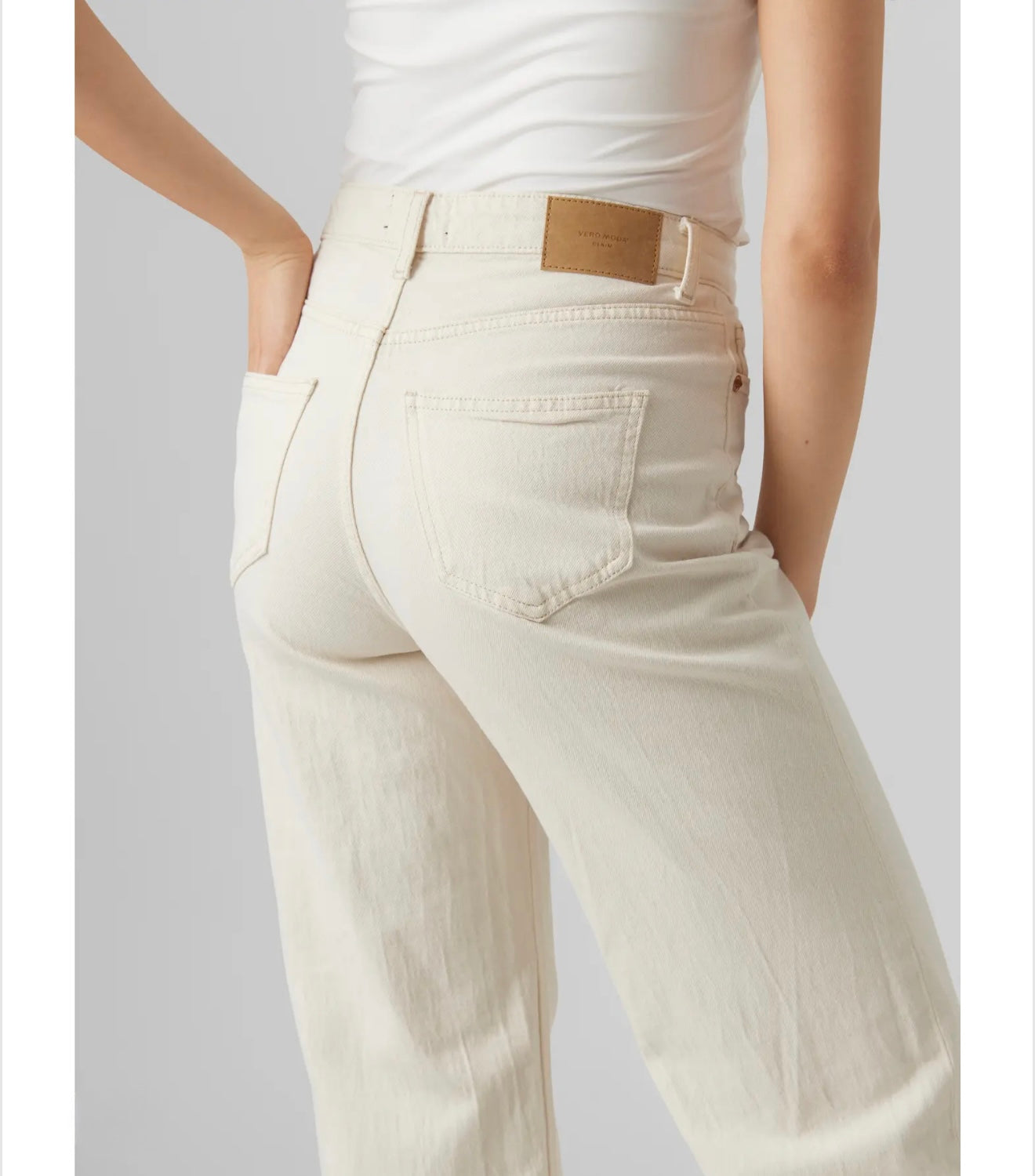 Vero Moda - TESSA - High waist wide leg jeans - Cream
