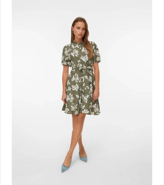 Vero Moda - JENNIFER - Floral shirt dress