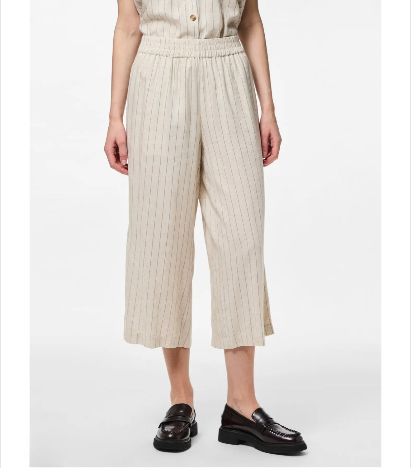 PIECES - PIA - Pinstripe linen culotte trousers