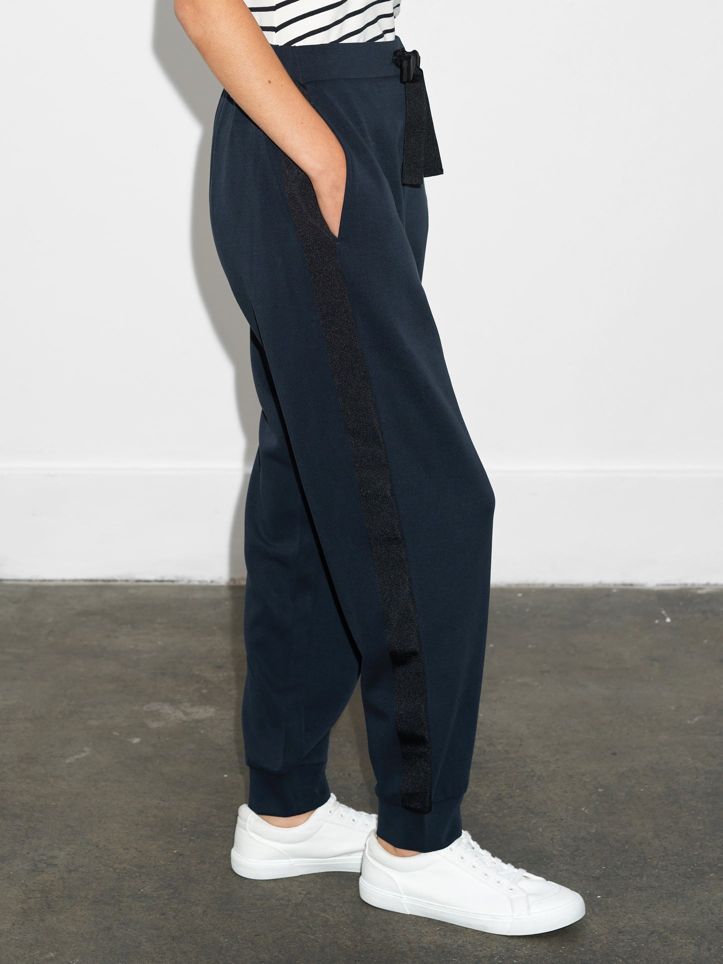 French Connection - 74RZL - Wren side trim tie waist jogger