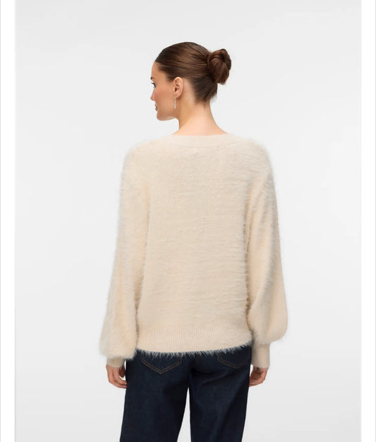 Vero Moda - POILU - Fluffy v.neck knitted jumper