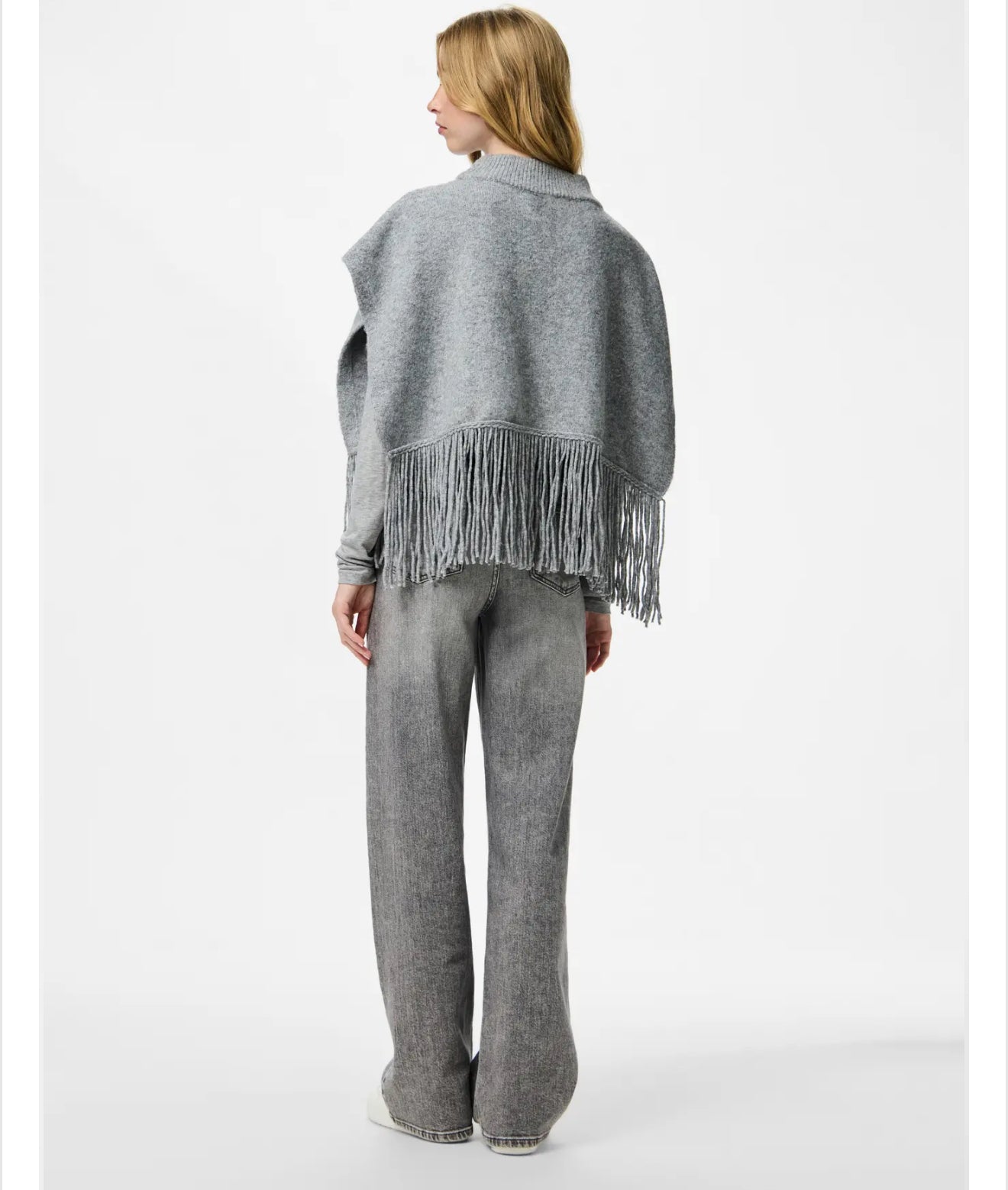 Pieces - JULLE - Fringe detail roll neck poncho