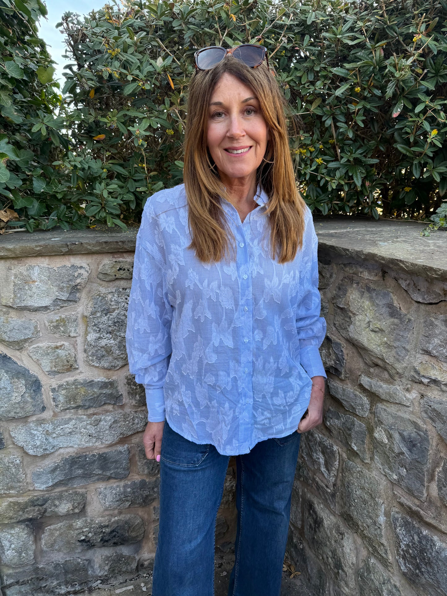 VESPER - Stripe embossed flower shirt