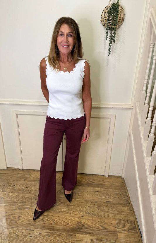 FREYA - Burgundy wide leg jeans