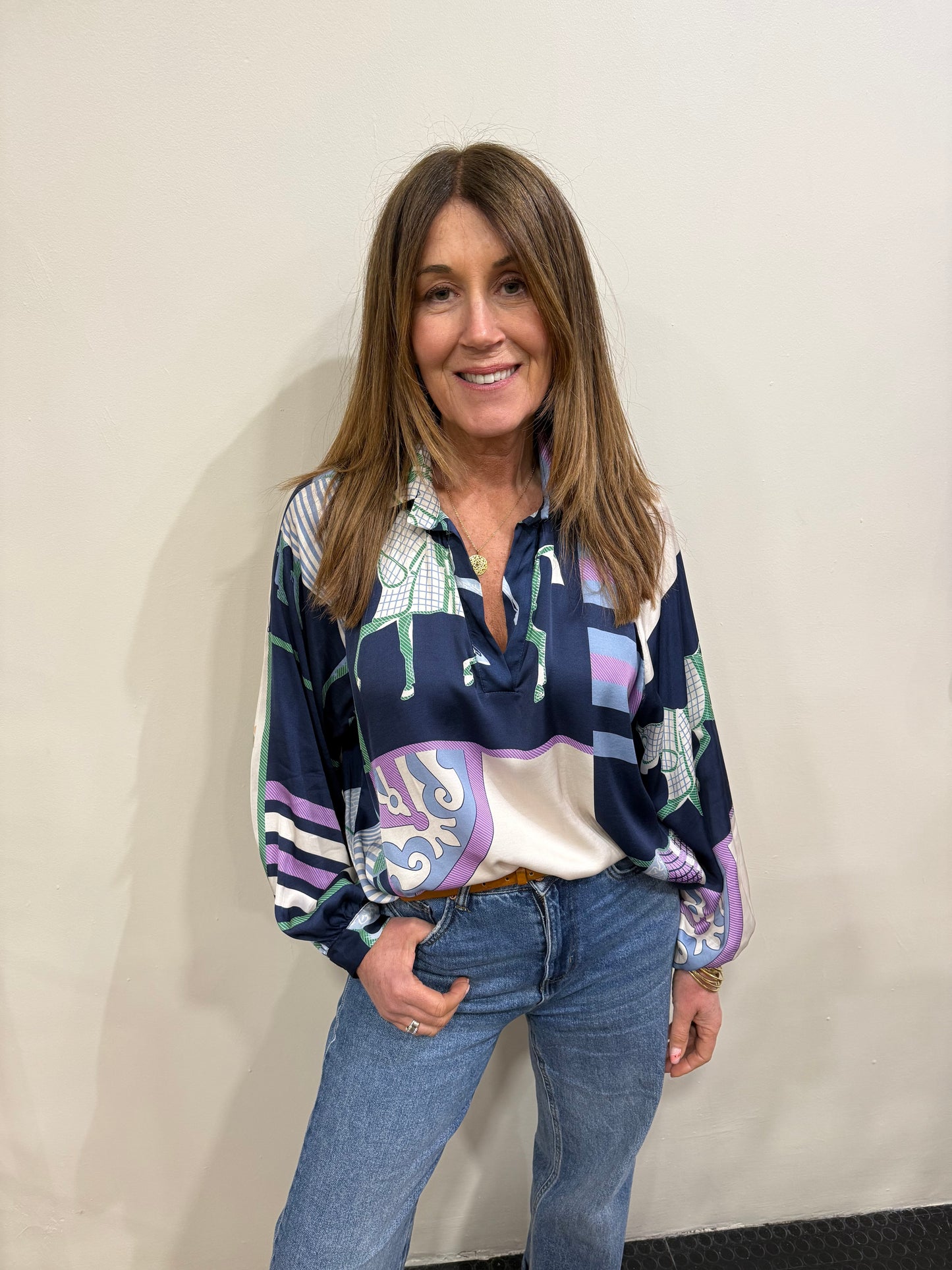 6612 - Printed v.neck satin blouse