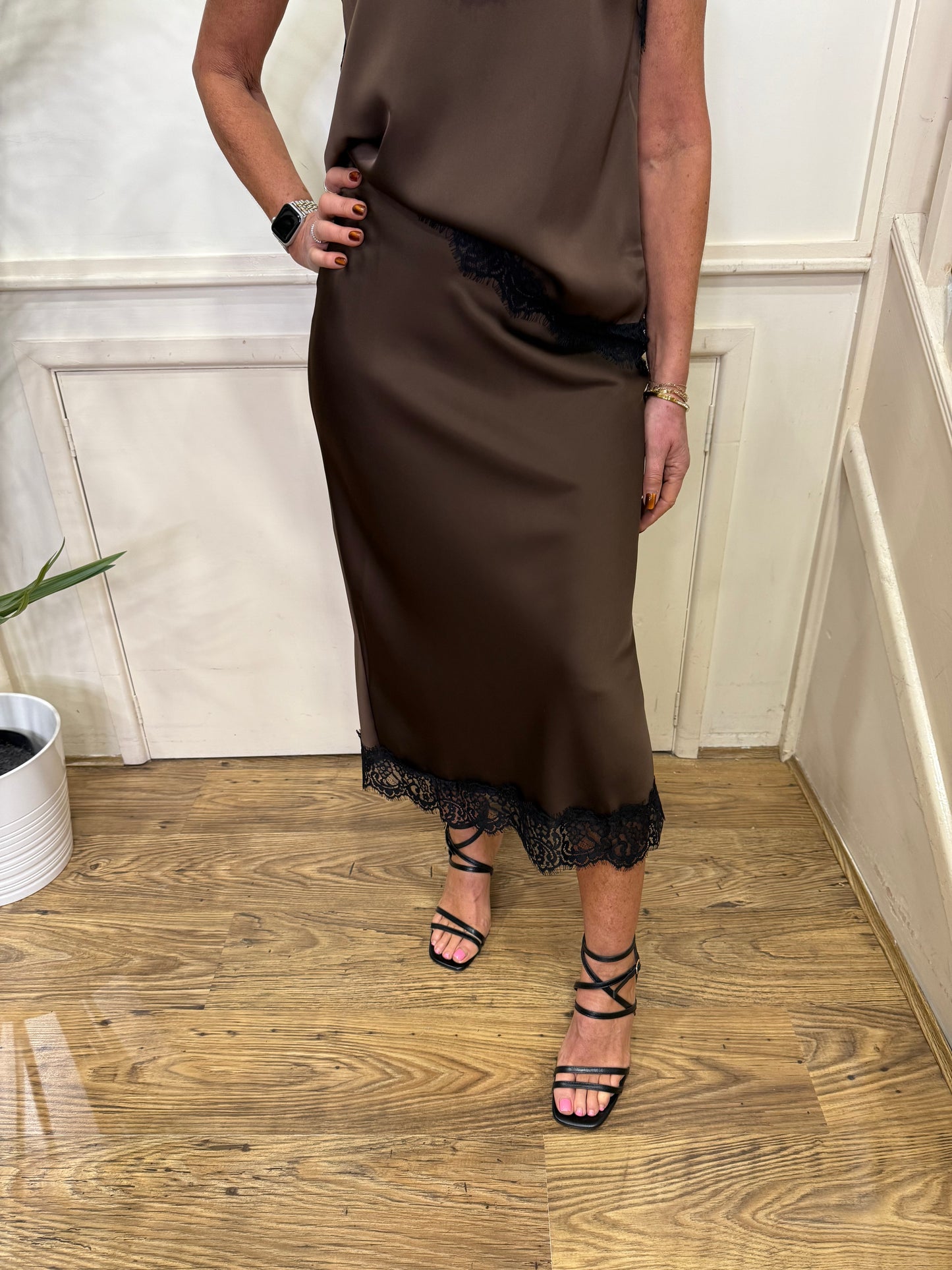 PORSHA - Satin and lace slip skirt