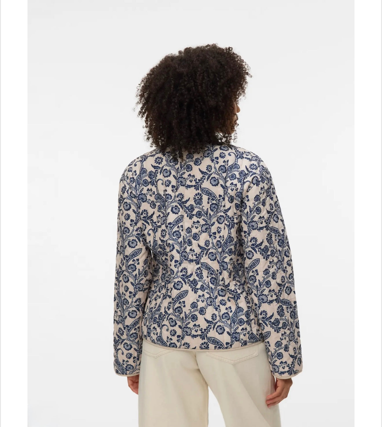 Vero Moda - CLARA - Quilted floral jacket