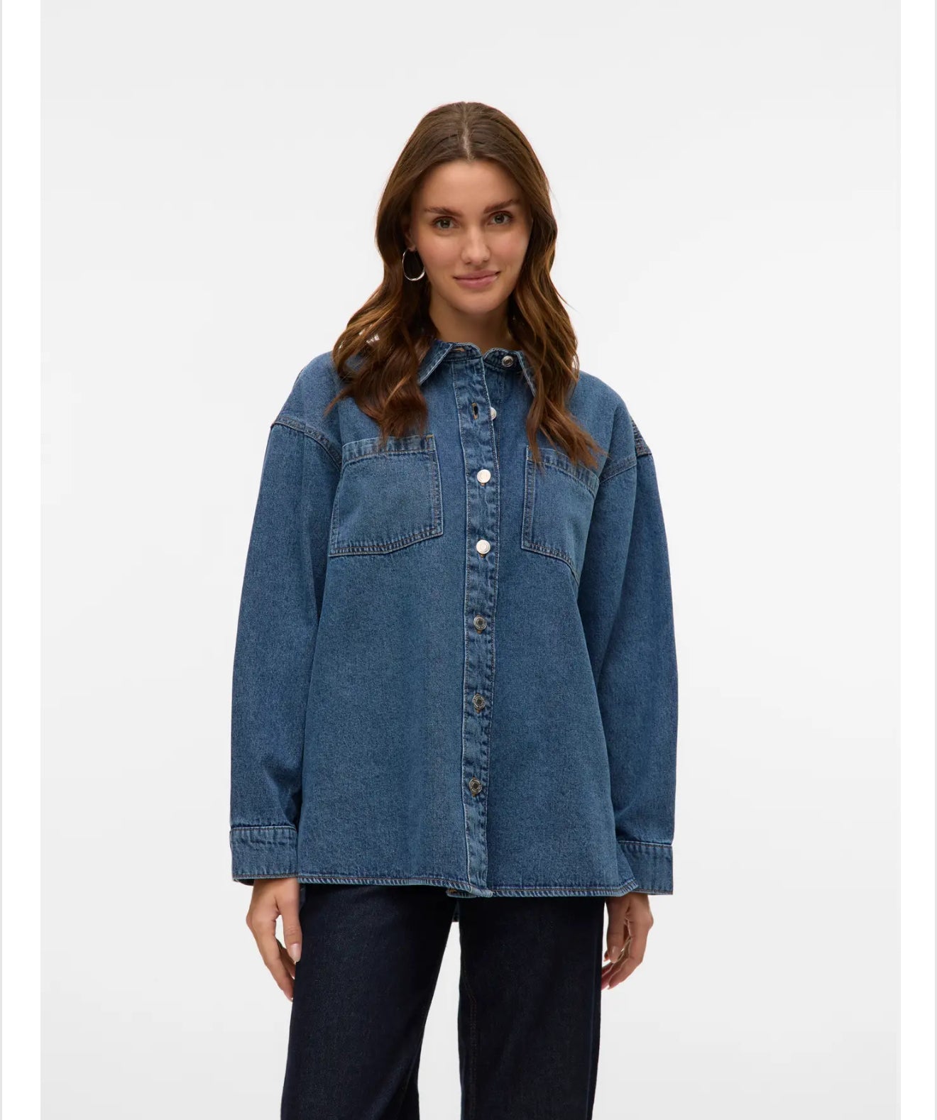 Vero Moda - JENNIE - Oversized denim Shacket