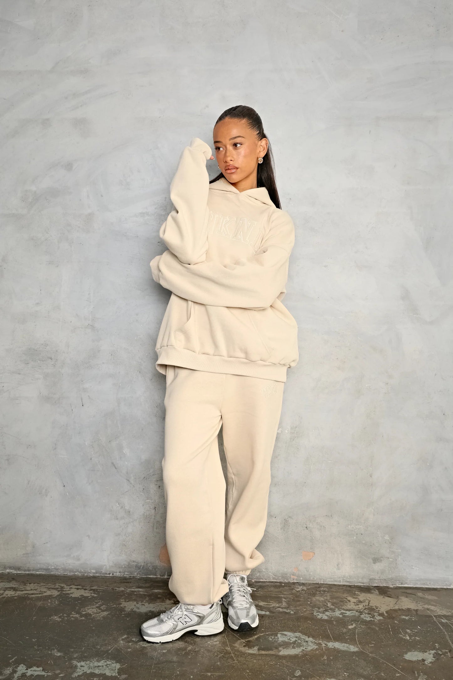 WkndGirl - 2859 - WKND logo hoodie - Cream