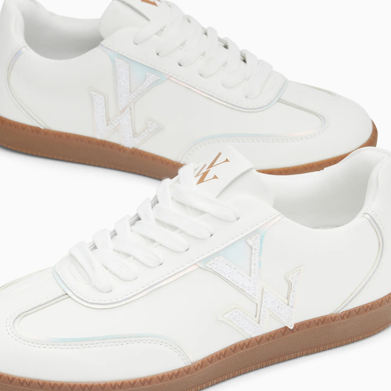 Vanessa Wu - CHARLIZE - white monochrome monogram sneakers with retro sole