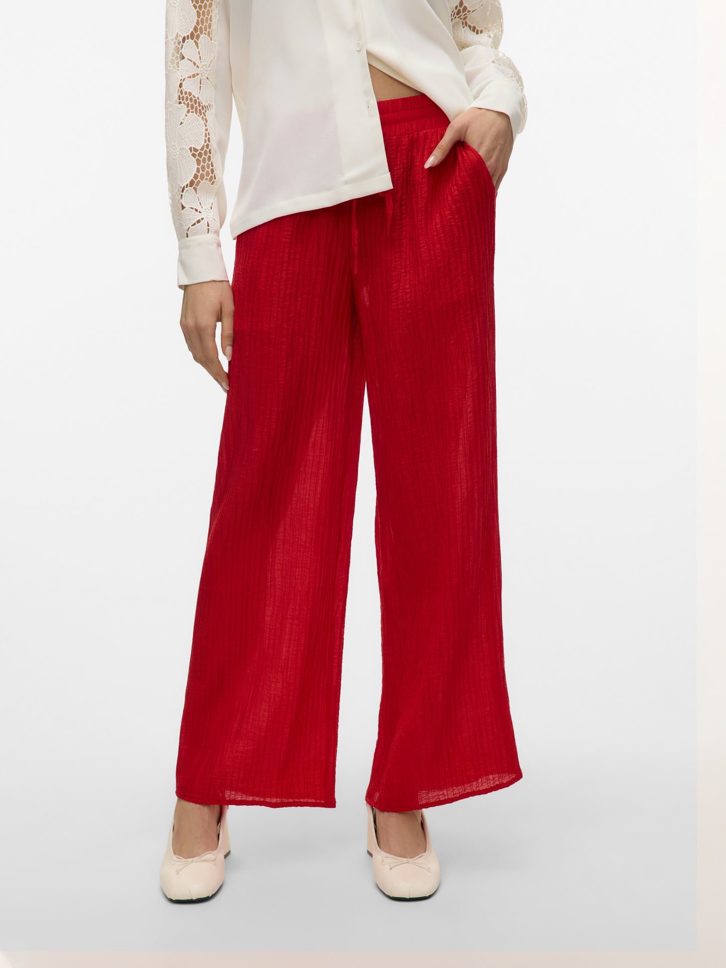 Vero Moda - BETTAL - Plisse wide trousers