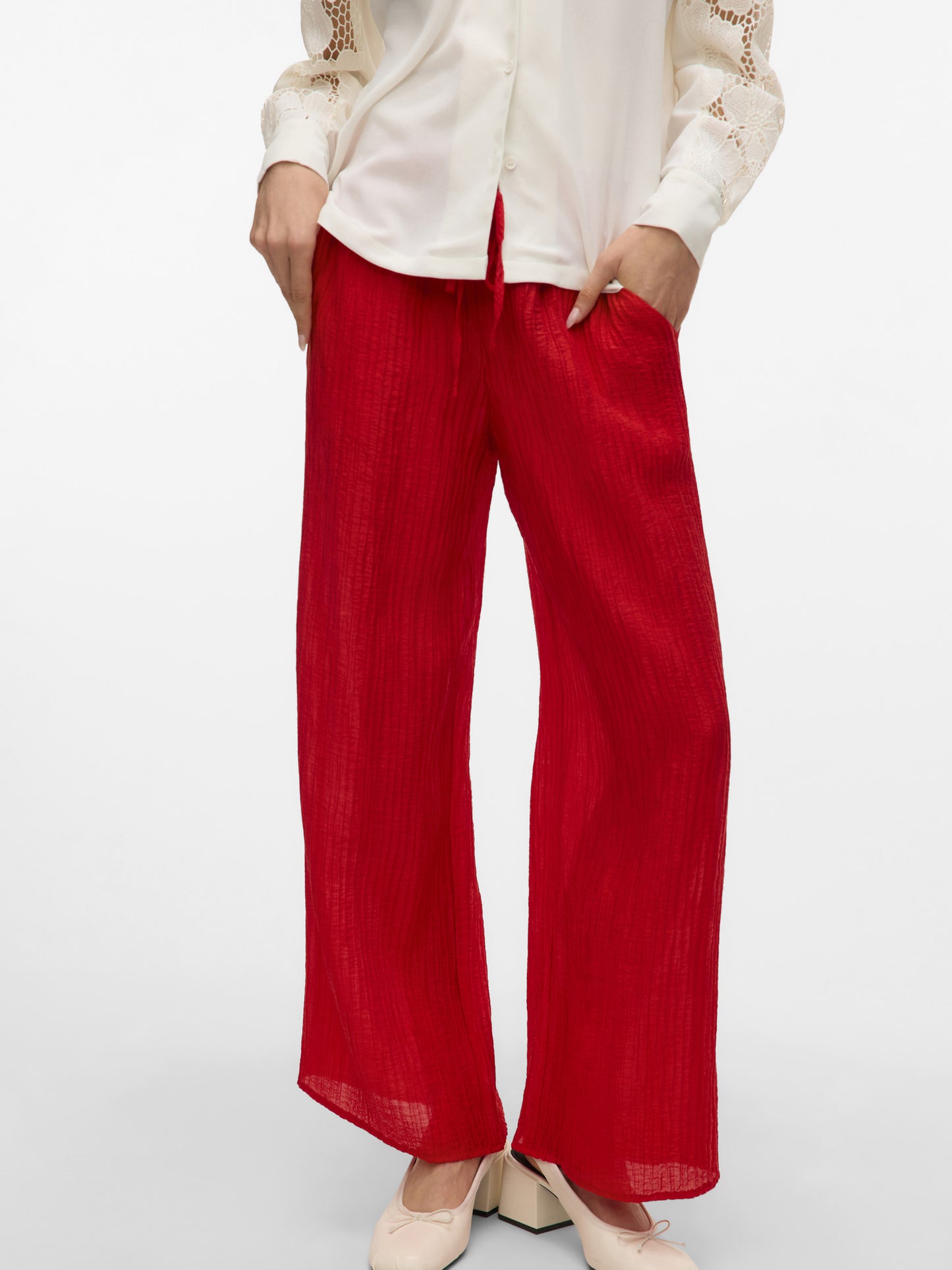 Vero Moda - BETTAL - Plisse wide trousers