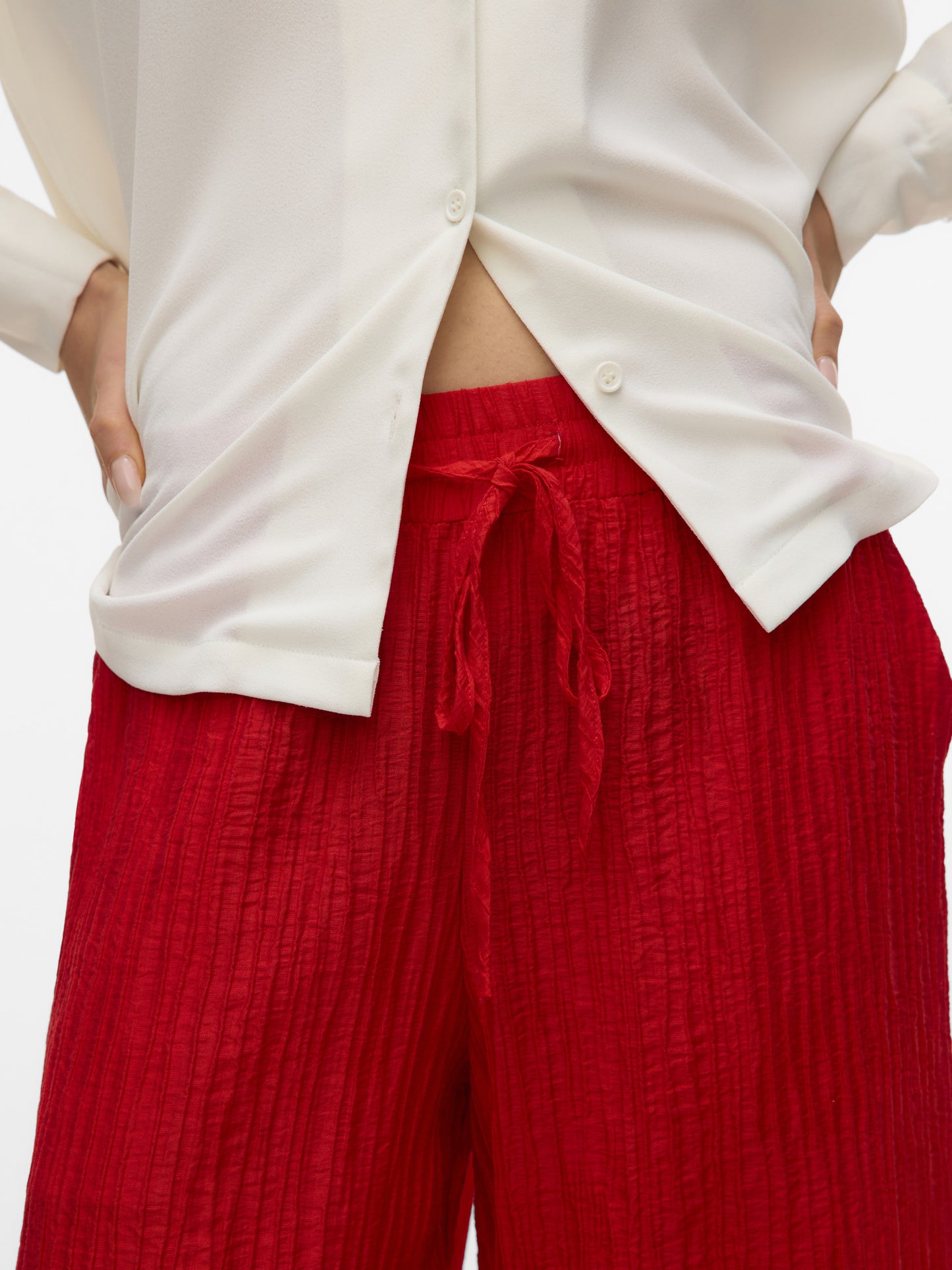 Vero Moda - BETTAL - Plisse wide trousers