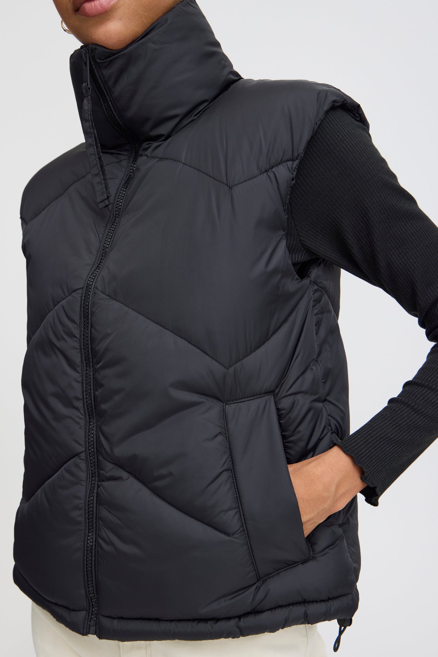 B.Young - BOMINA - Short puffa gilet - Black image 2
