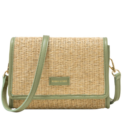 Every Other - 12110 - Flap over straw bag