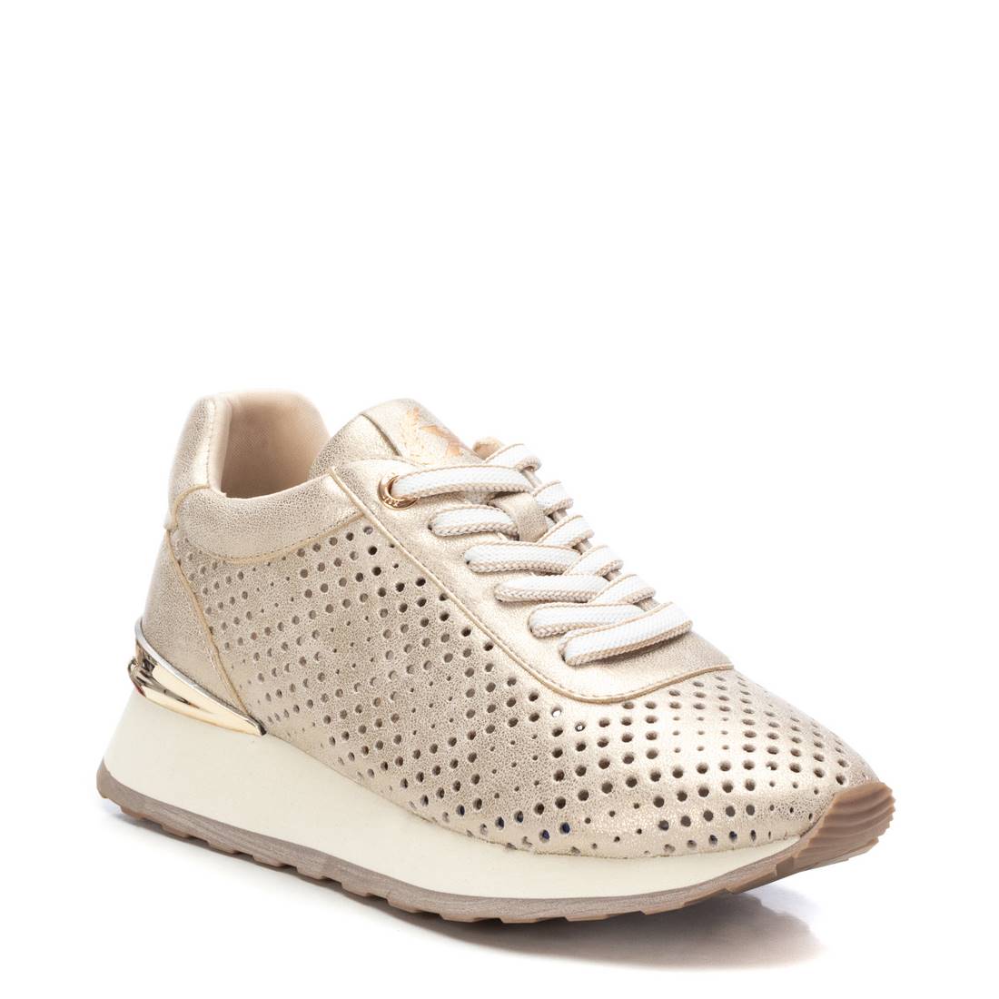 XTI - 143778 - Metallic sporty style trainer