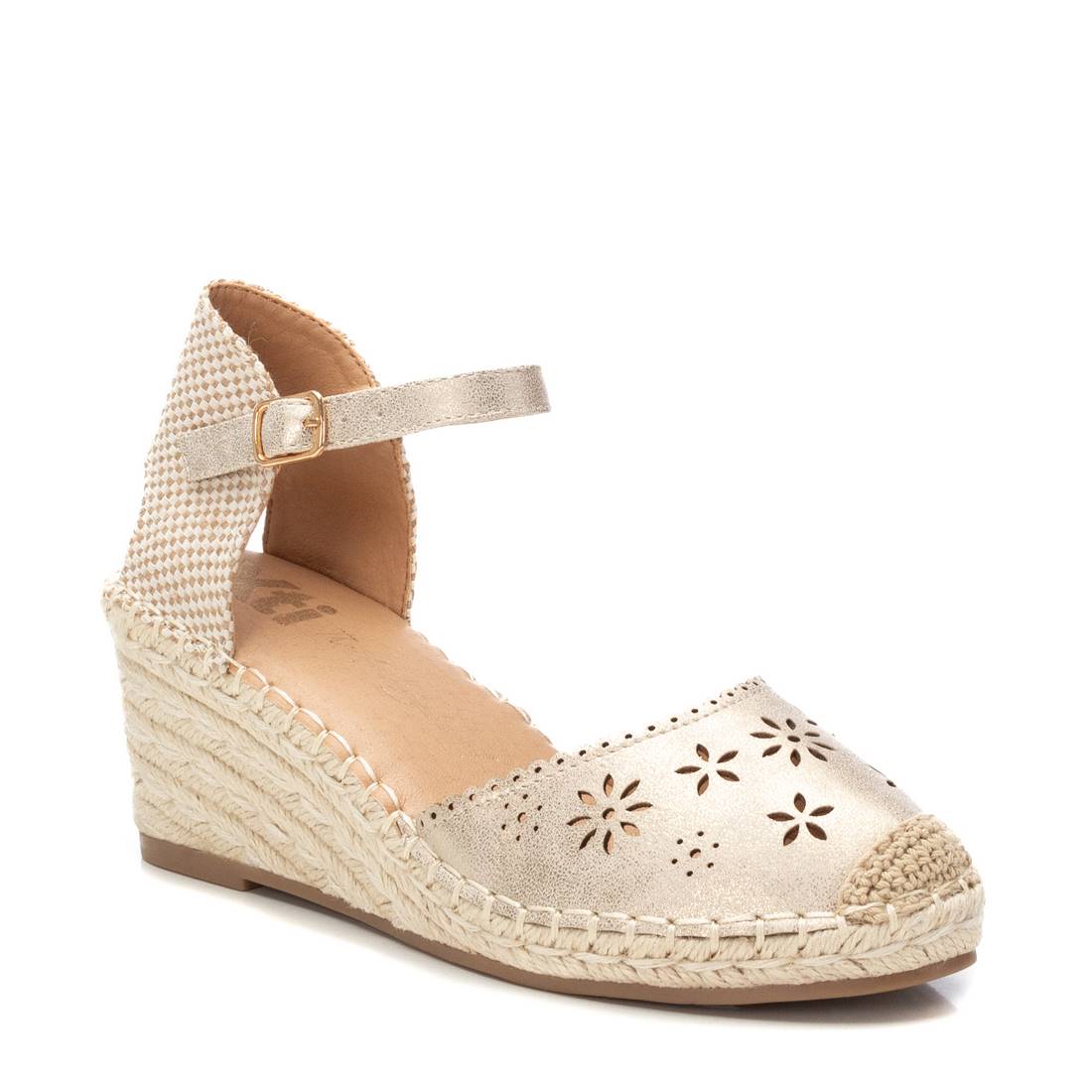 XTI - 143866 - Metallic cut out wedge