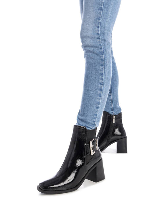 XTI Footwear - 144315 - Buckle detail partent ankle boots