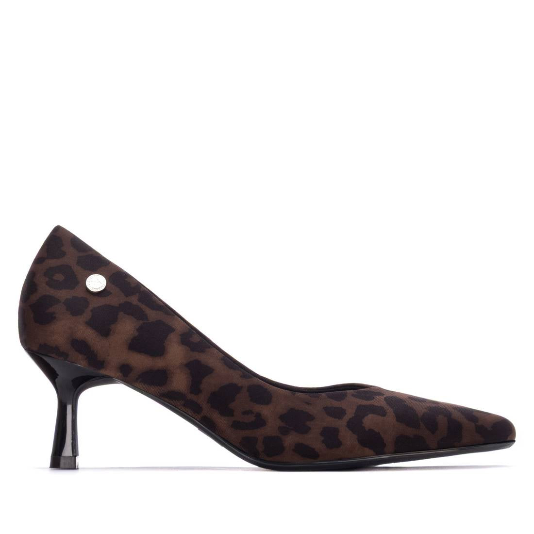 XTI Footwear - 144704 - Scuba fabric kitten heel court shoe in leopard