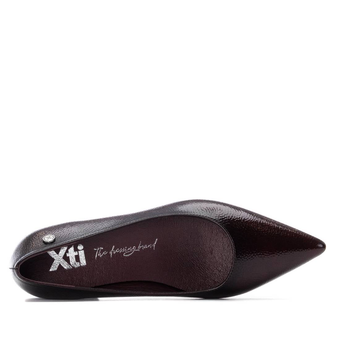 XTI Footwear - 144727 - Patent kitten heel court shoe