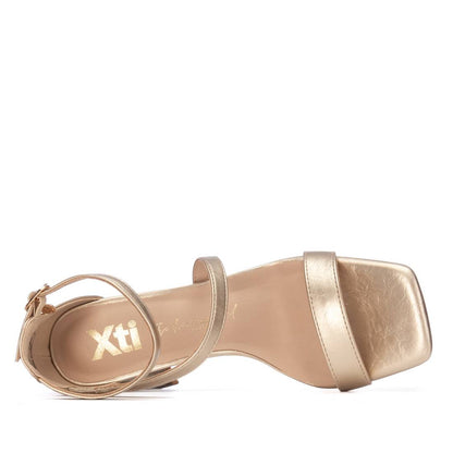 Xti - 145105 - Gold chunky heeled sandal