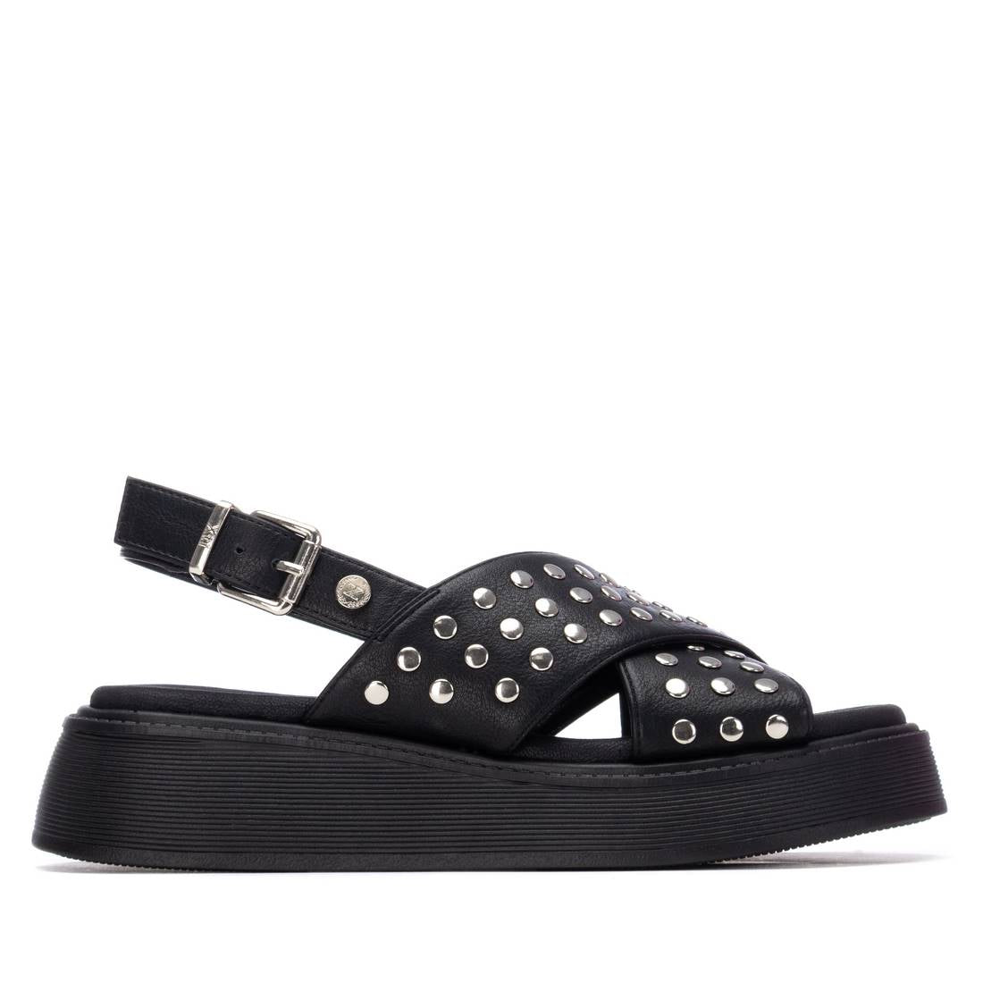 Xti - 145239 - Studded crisscross sandal