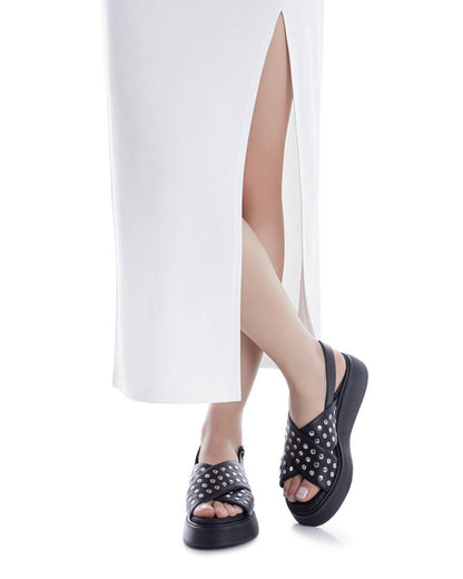 Xti - 145239 - Studded crisscross sandal