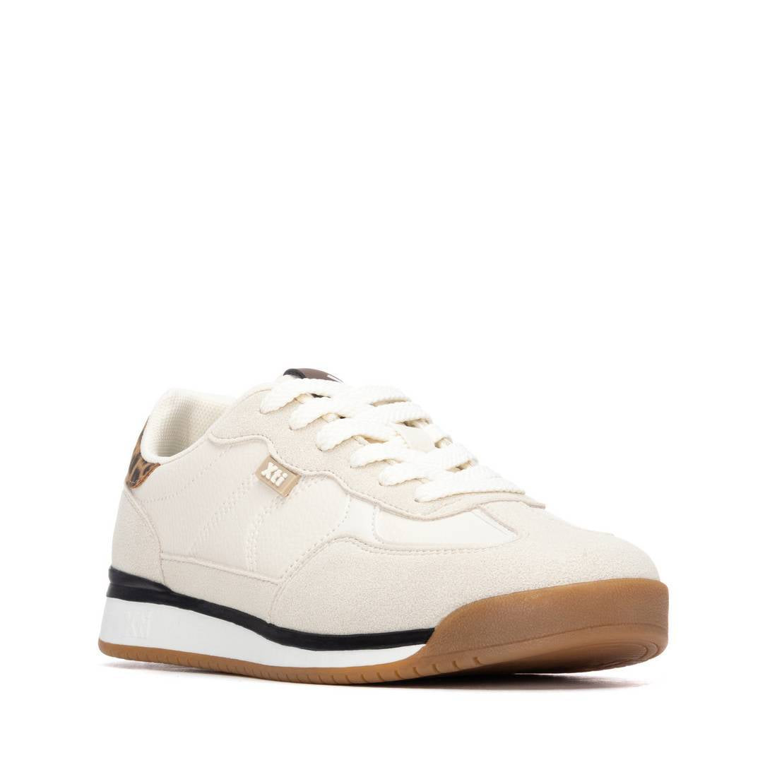 Xti - 146273 - Cream leopard back trainers