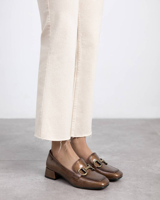 Carmela Footwear - 162539 - Patent heeled court shoe