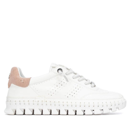 Carmela - 163107 - Soft leather sawtooth style sole trainers