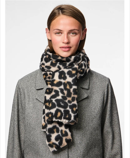 Pieces - JORNA - Leopard print scarf