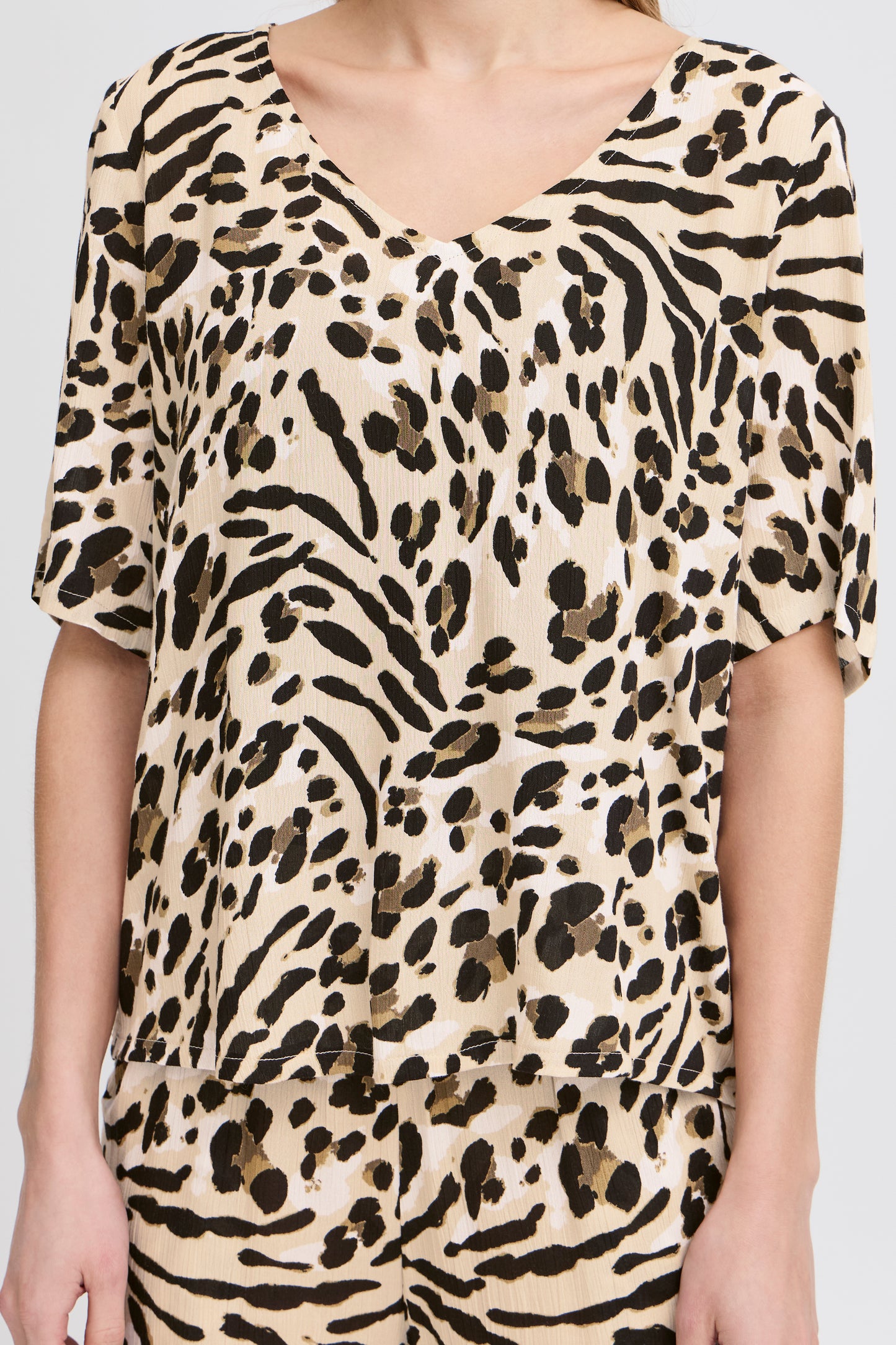 ICHI - MARRAKECH SS14 - Animal print v.neck top