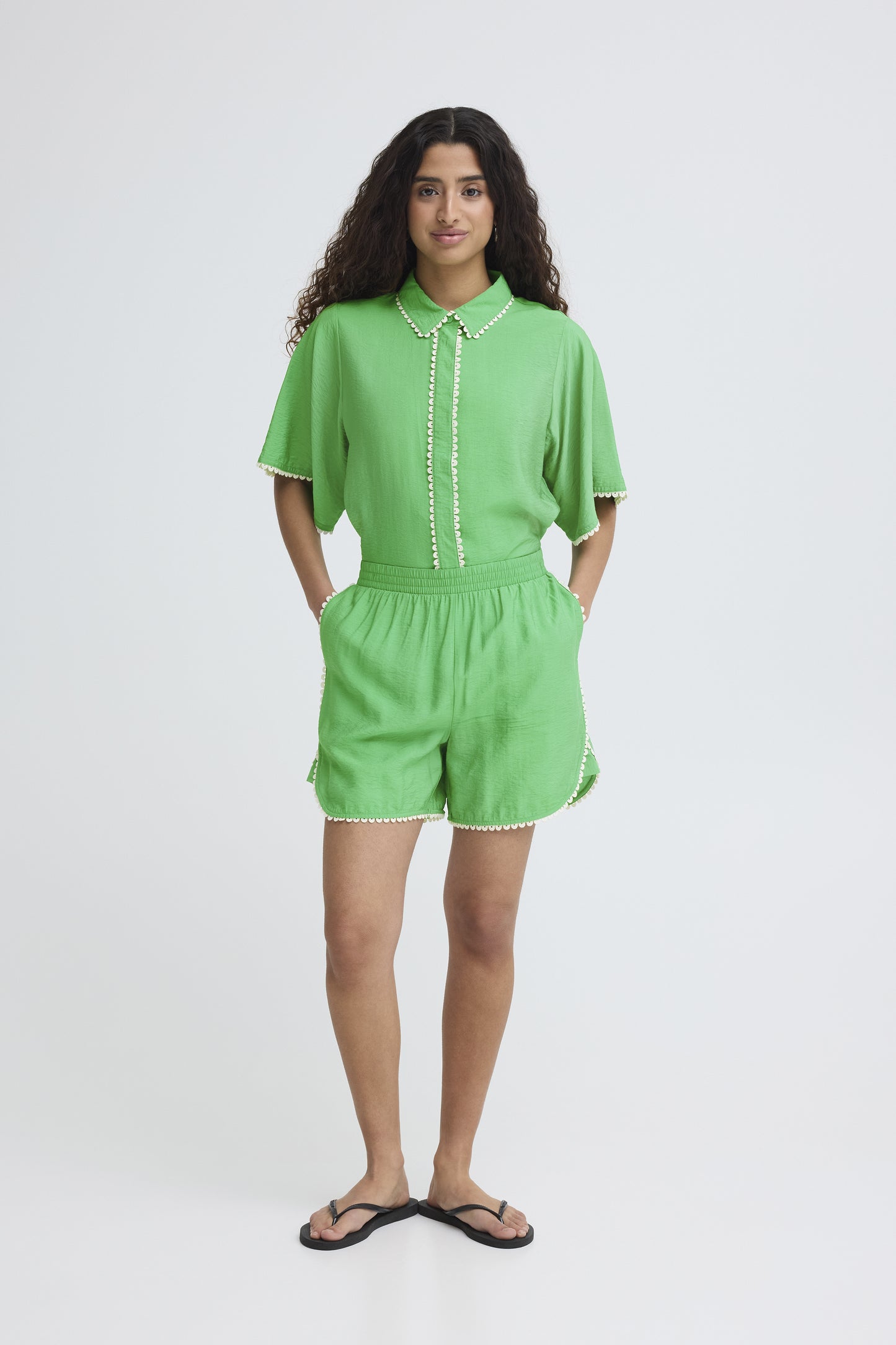 ICHI - LENI - Scalloped edge shirt