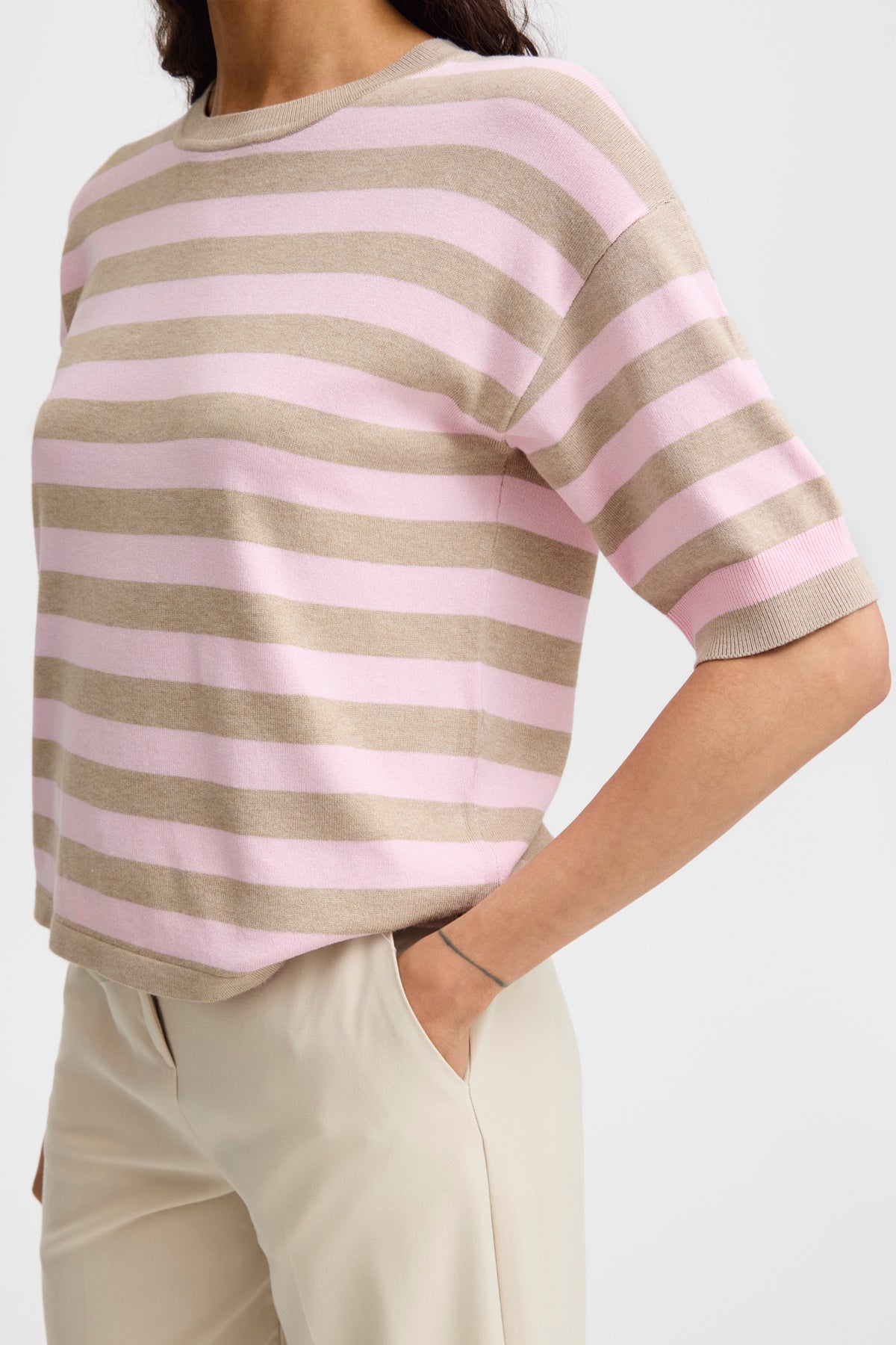 B.Young - MMORLA SS - Stripe short sleeve knitted top