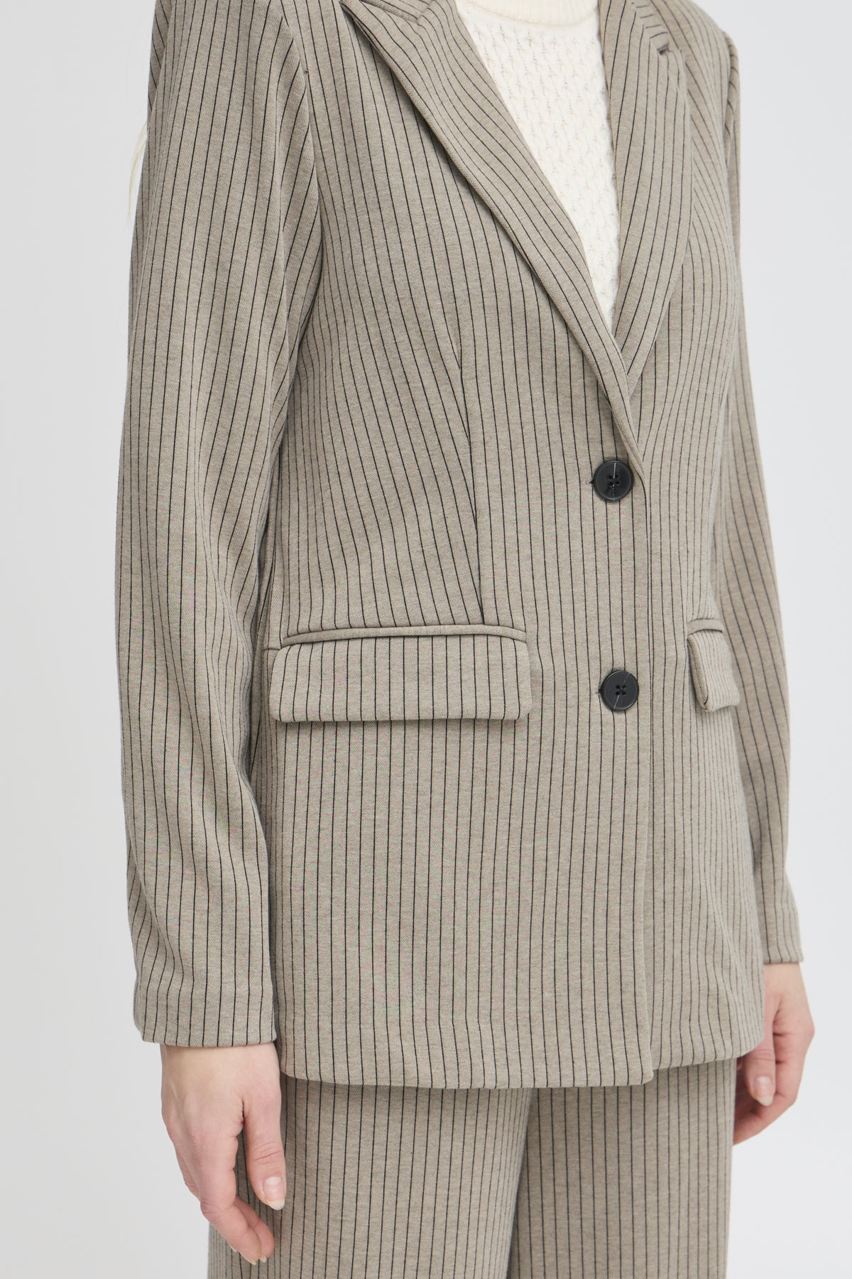 B.Young - ROWAN BL - Pinstripe blazer