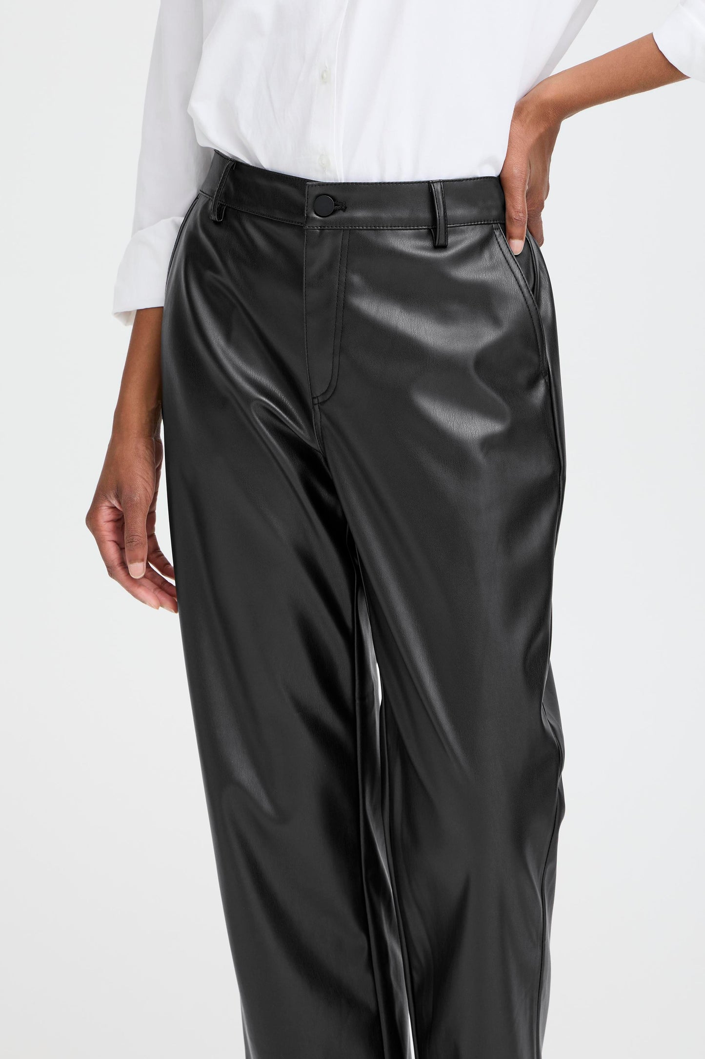 B.Young - DAJA - Faux leather trousers