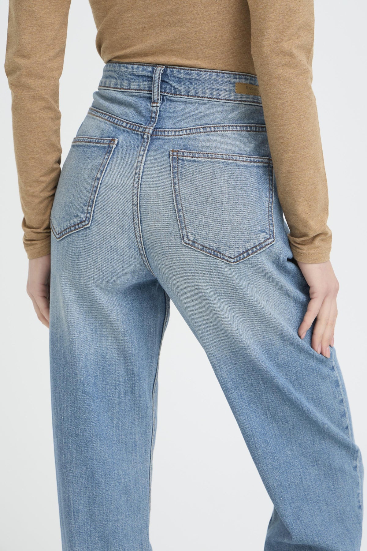 B.Young - LOVITA - straight leg jean