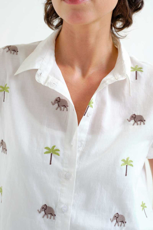 Compañía Fantástica -41125 - Elephant print cap sleeve shirt