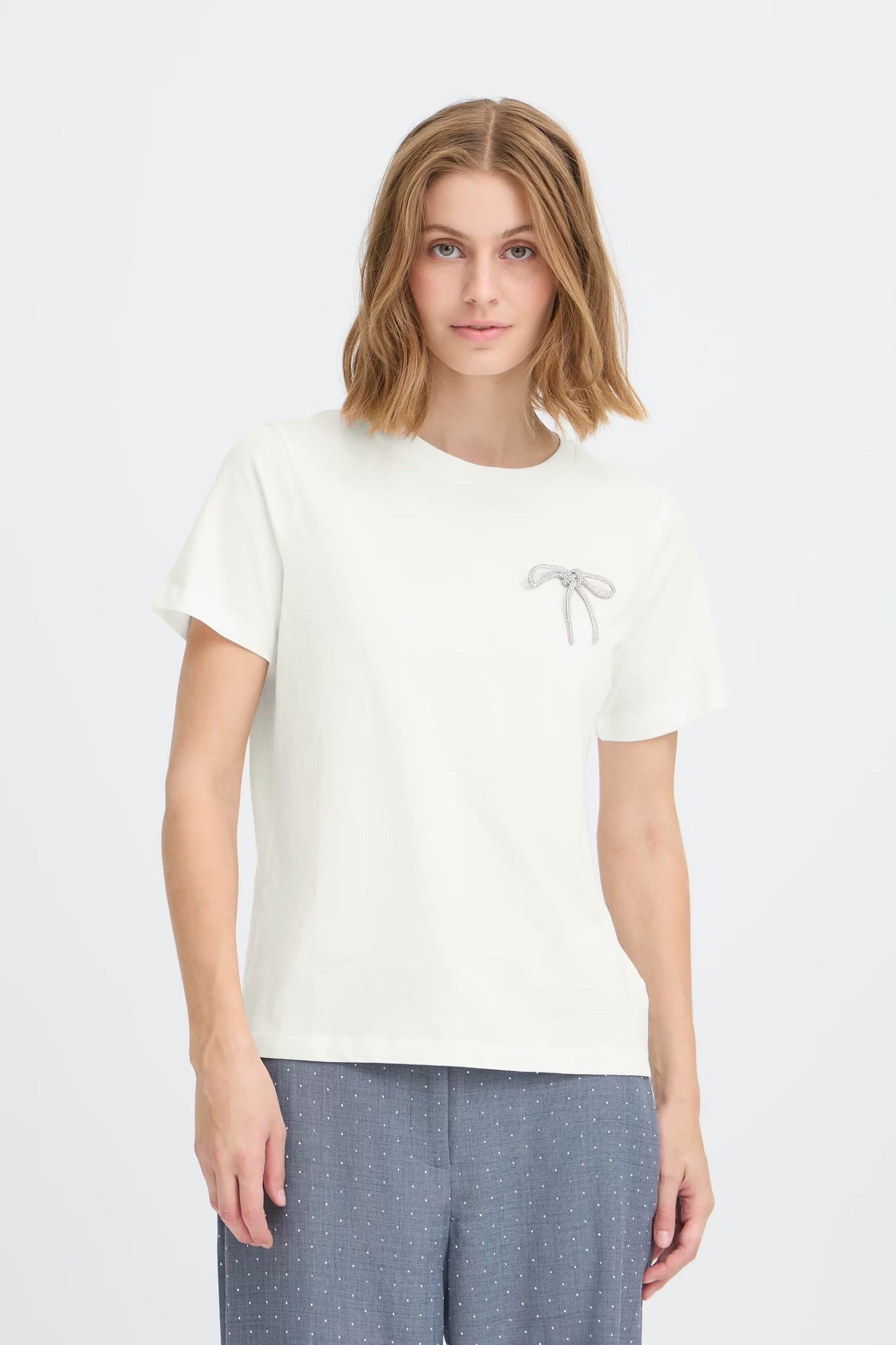 ICHI - KAMILLE - Sequin bow short sleeve T.shirt