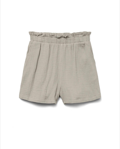 Vero Moda - NATALI - Soft crinkle shorts
