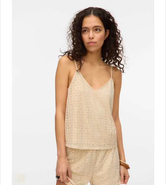 Vero Moda - MAYA - Crochet strappy cami top