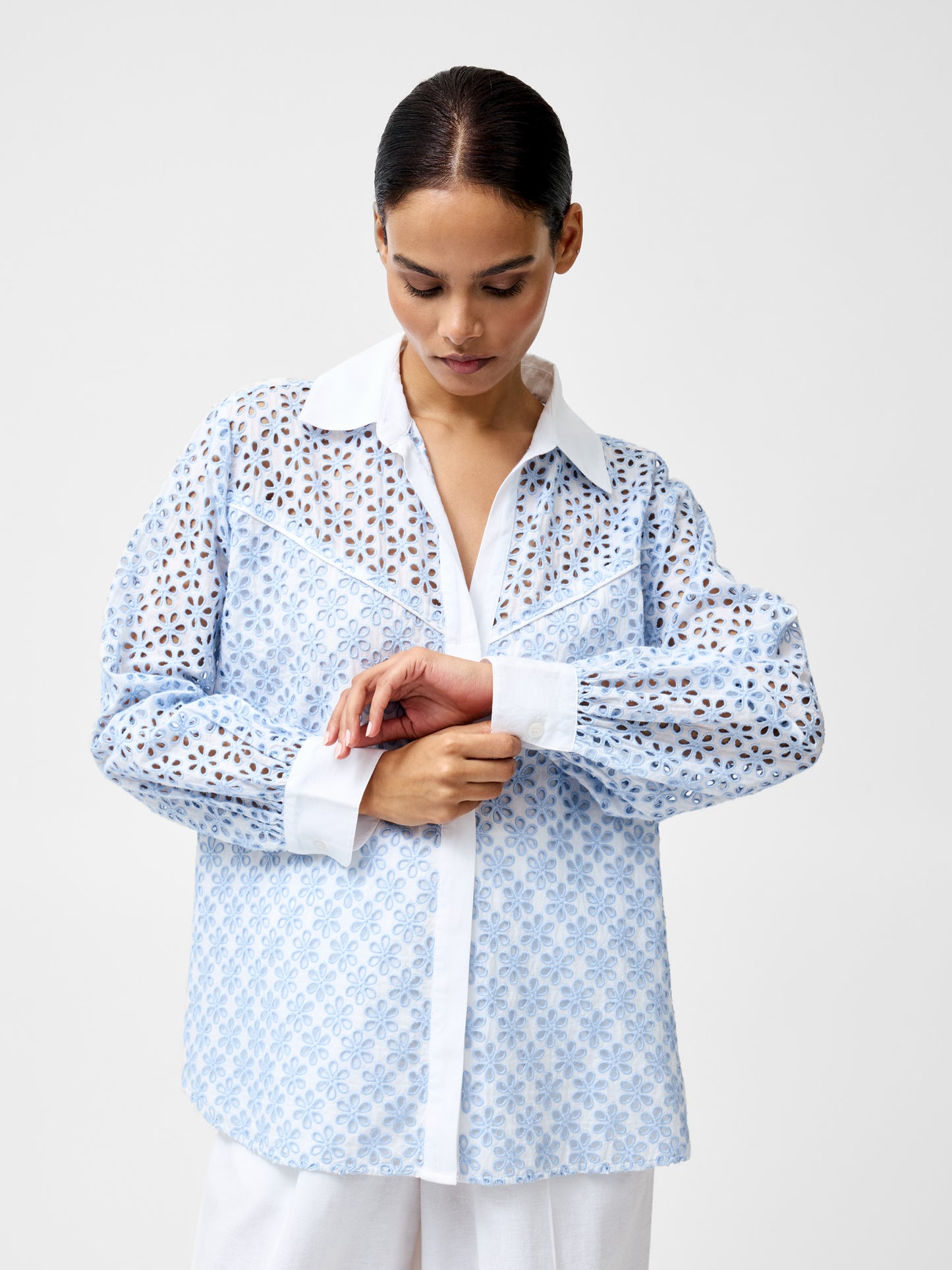 French Connection - 72YAT - Galina cotton embroidered shirt