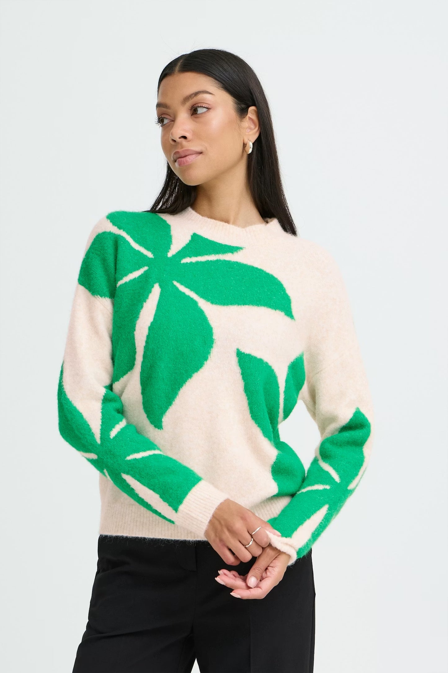 B.Young - OMEA - Floral front knitted jumper