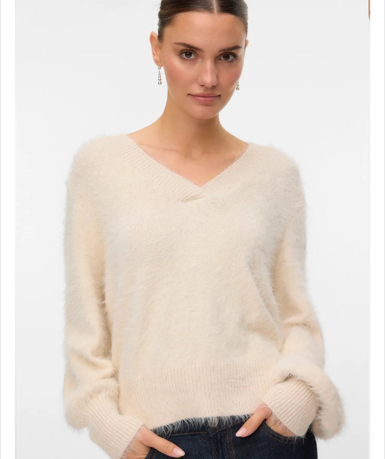 Vero Moda - POILU - Fluffy v.neck knitted jumper