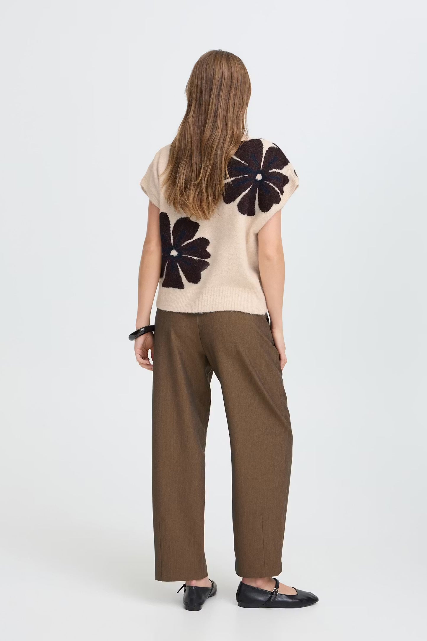 B.Young - OMEA SLIPOVER - V.Neck flower knit