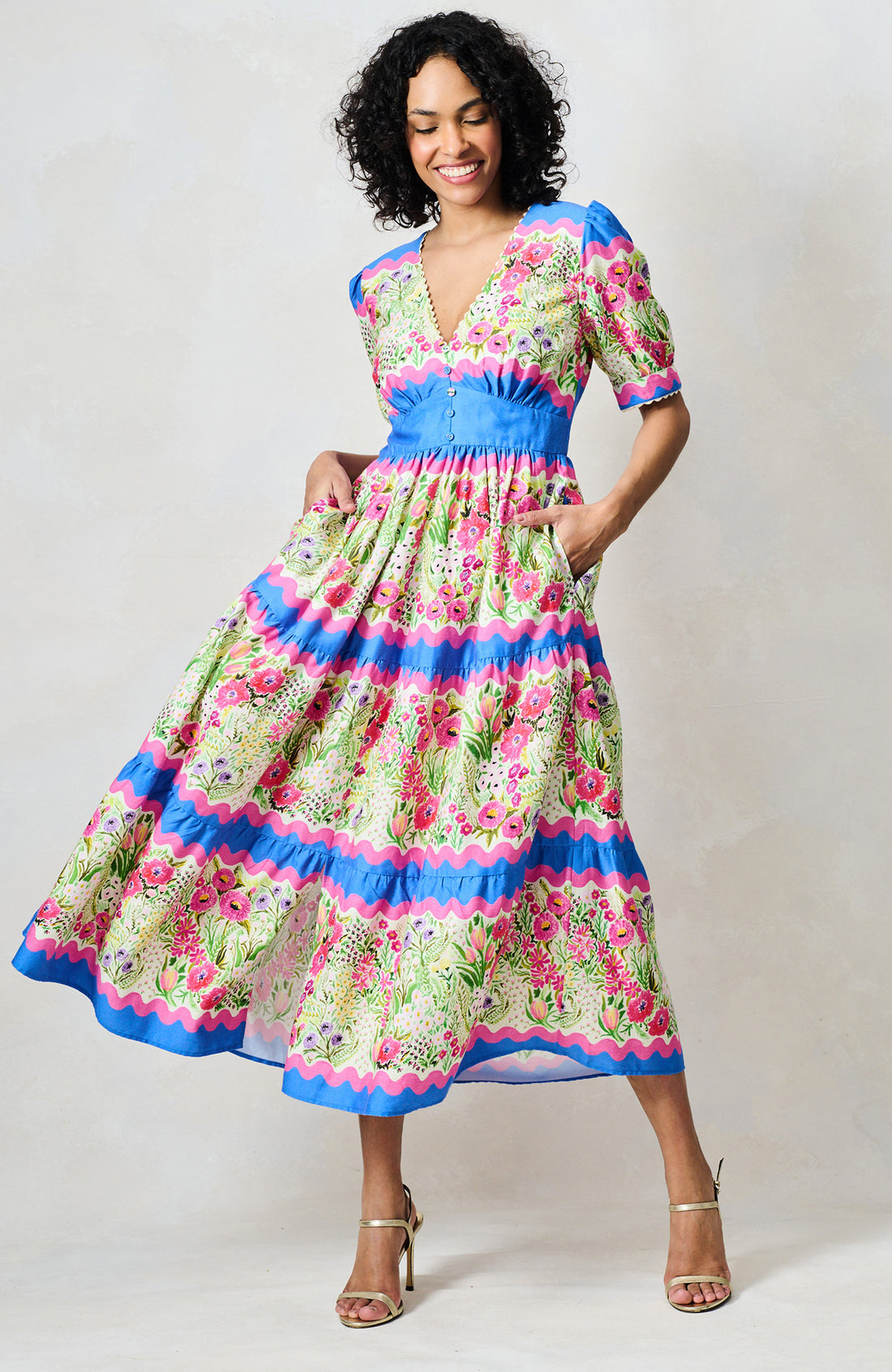 Hope & Ivy - The Jo - V. Neck Full Skirt Tea Dress with Puff Sleeves