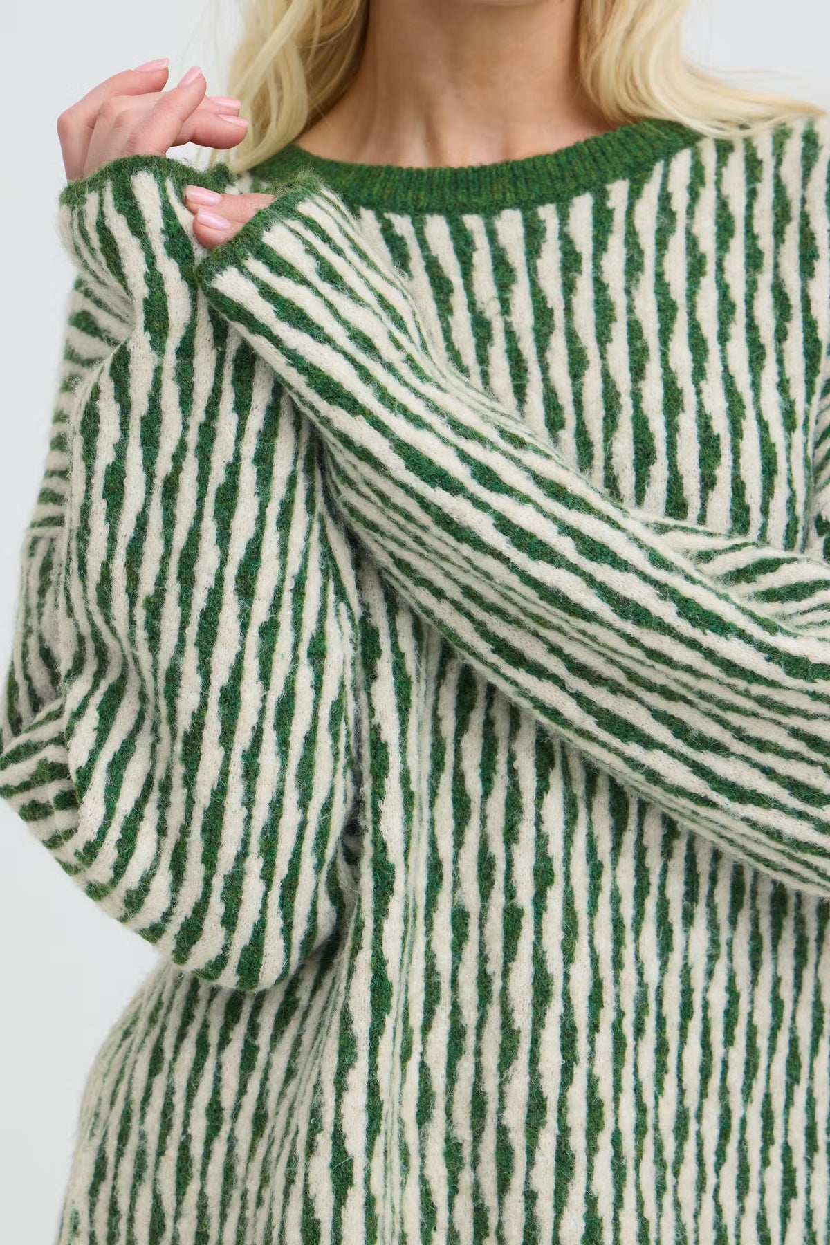 B.Young - OJULA - Wavy print long sleeve knitted jumper
