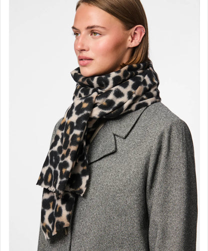 Pieces - JORNA - Leopard print scarf